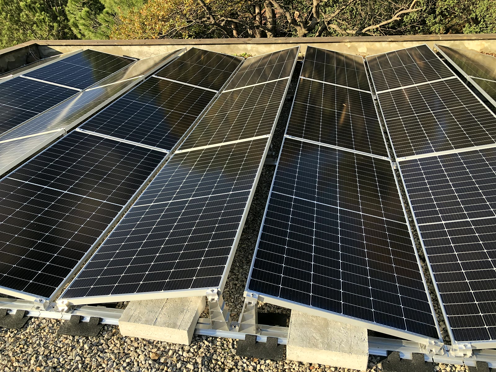 Turuncu Solar mesken çatısı güneş paneli saha uygulaması